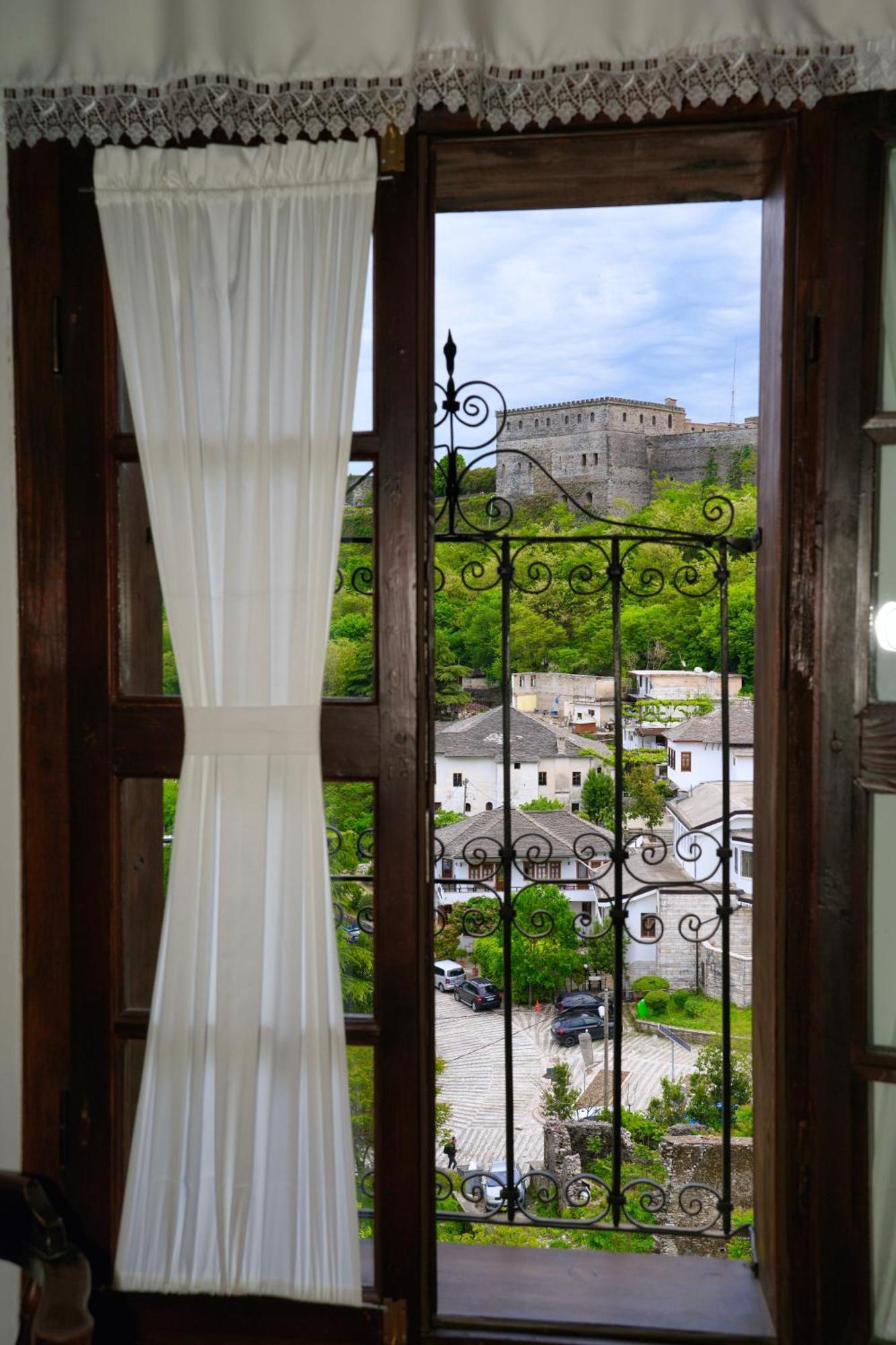Emblematic House Apartment 2 Gjirokastër Exterior foto